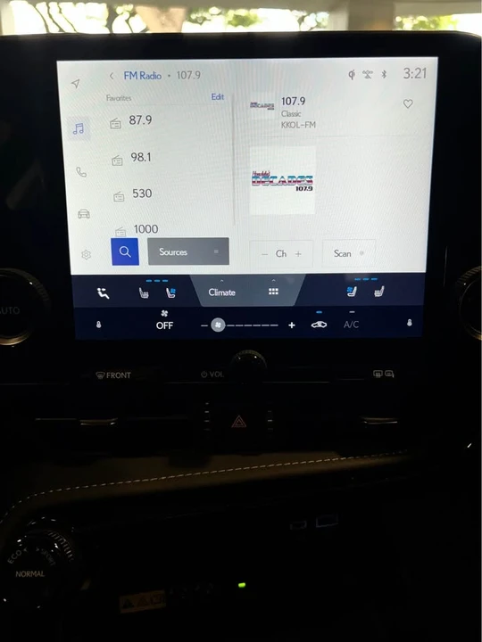 2024 Lexus NX 2nd Gen - Image 8 of 17