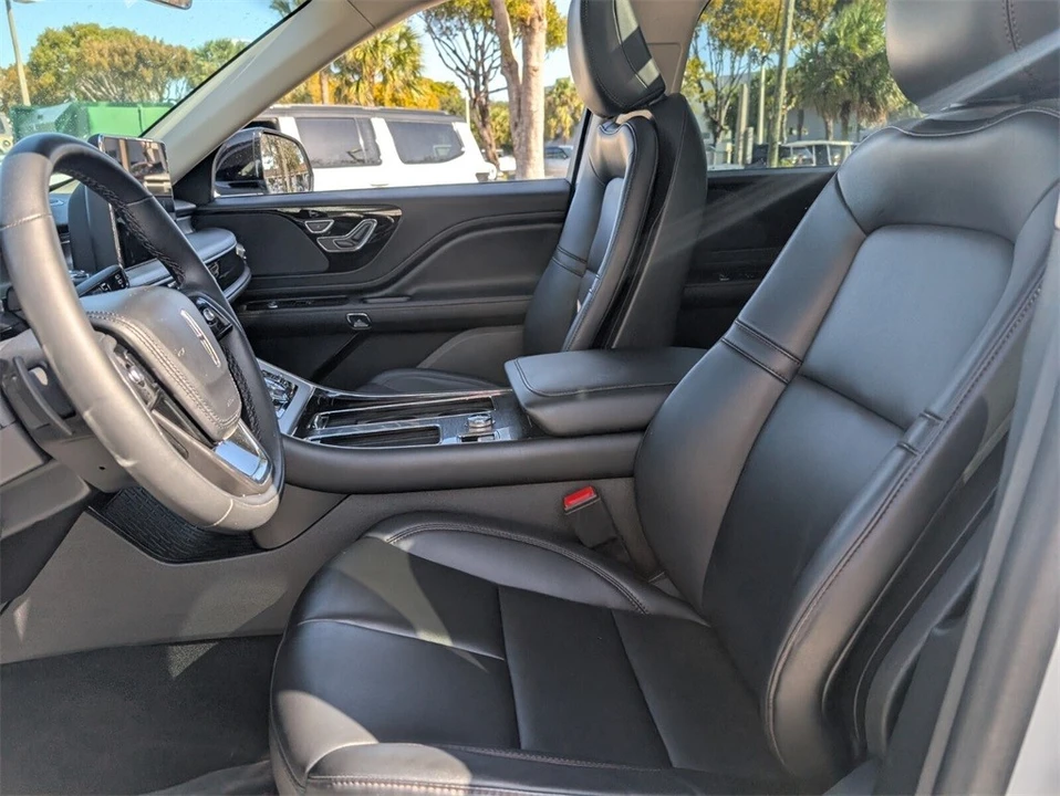 2024 Lincoln Aviator 2nd Gen - Image 11 of 12