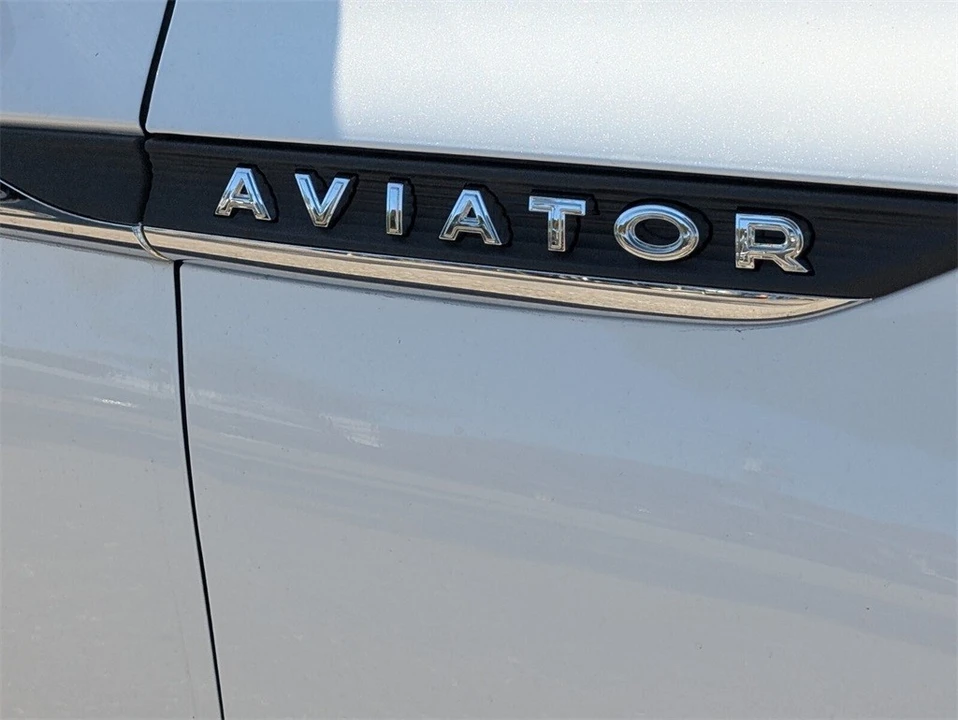 2024 Lincoln Aviator 2nd Gen - Image 10 of 12