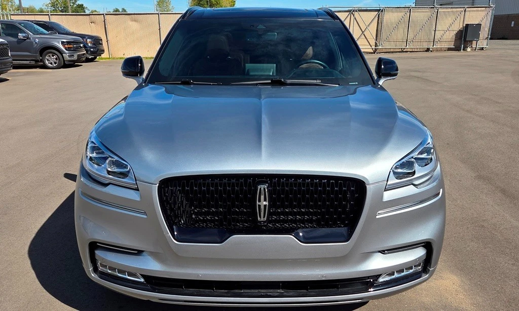 2024 Lincoln Aviator 2nd Gen - Image 2 of 21