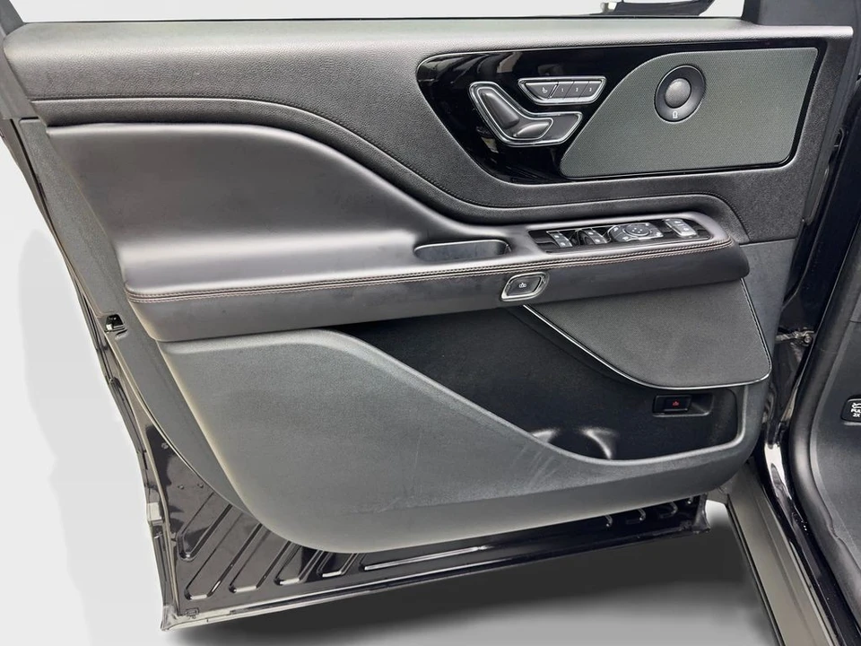 2024 Lincoln Aviator 2nd Gen - Image 28 of 31