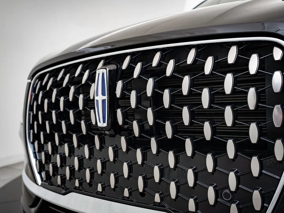 2024 Lincoln Corsair - Image 3 of 21