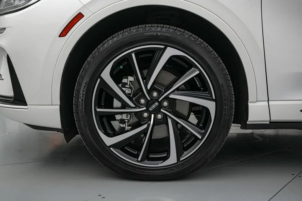 2024 Lincoln Corsair - Image 11 of 31