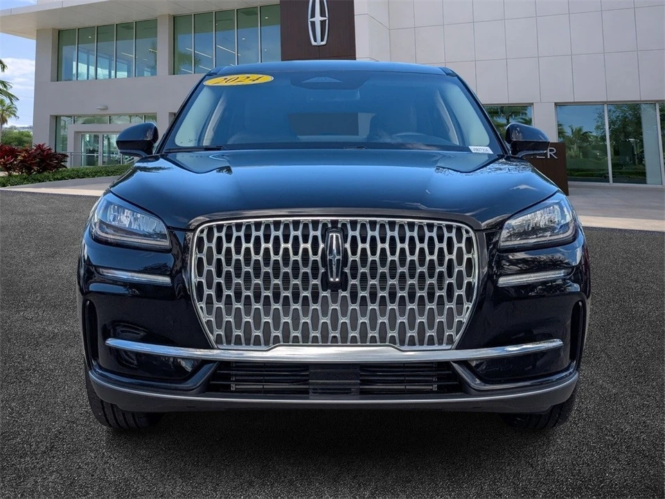 2024 Lincoln Corsair - Image 2 of 12