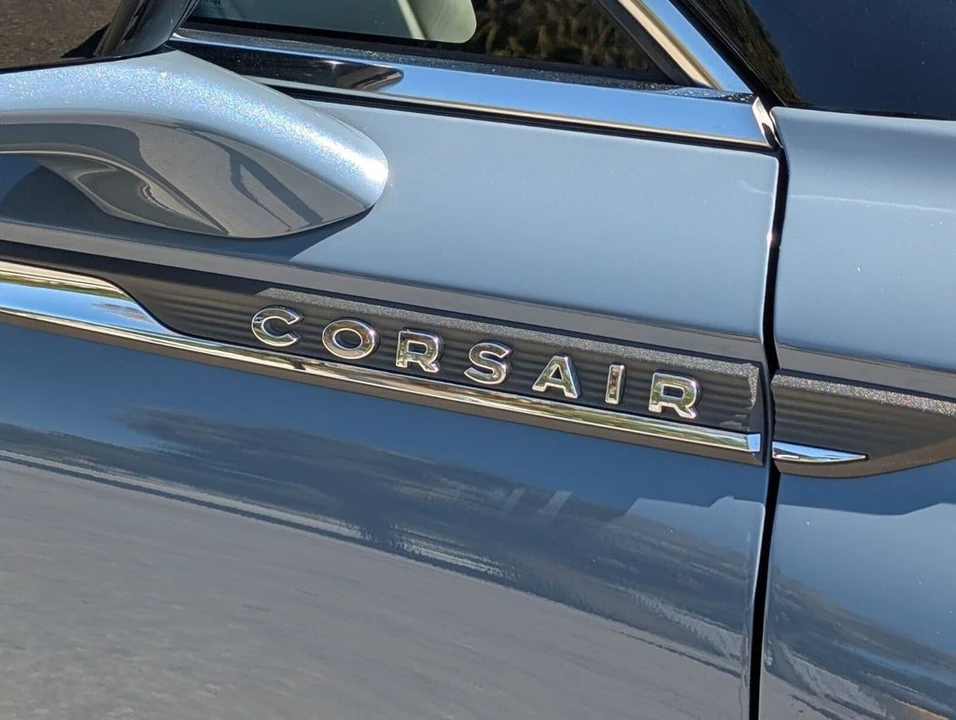 2024 Lincoln Corsair - Image 10 of 21