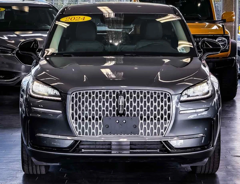 2024 Lincoln Corsair - Image 3 of 21