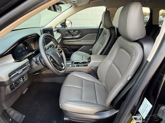 2024 Lincoln Corsair - Image 11 of 12