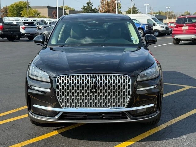 2024 Lincoln Corsair - Image 8 of 21