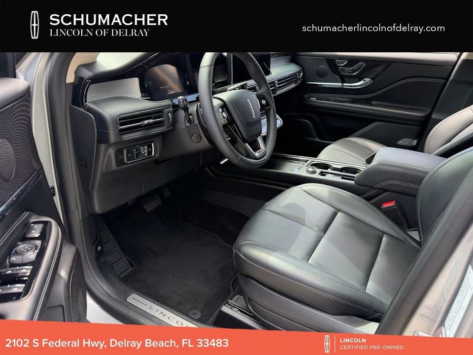 2024 Lincoln Corsair - Image 12 of 25