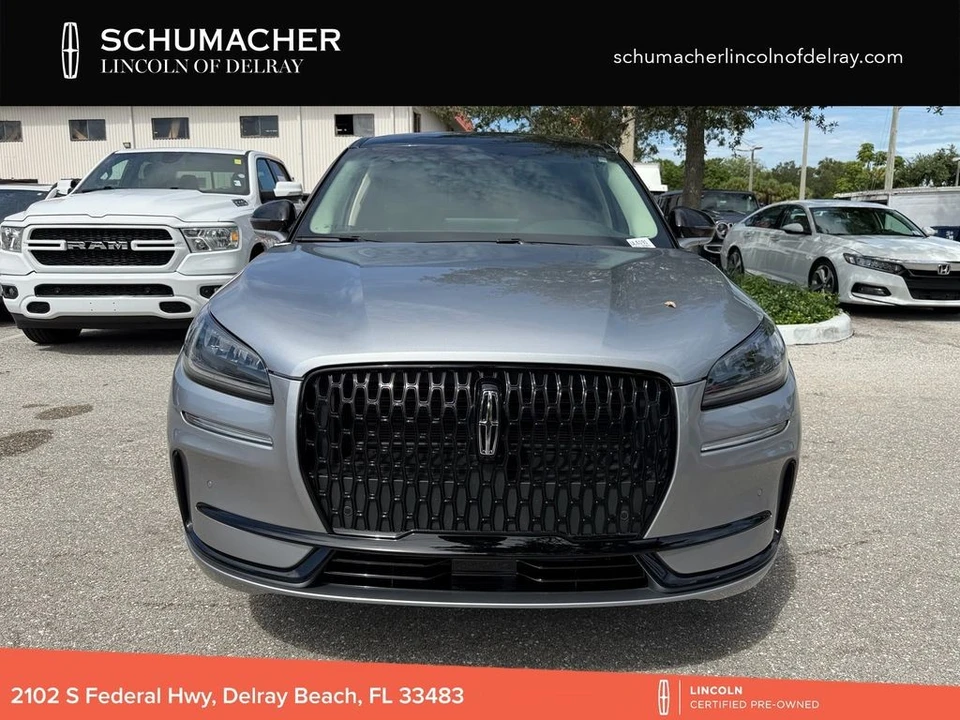 2024 Lincoln Corsair - Image 2 of 25