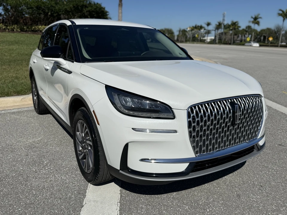 2024 Lincoln Corsair - Image 3 of 20