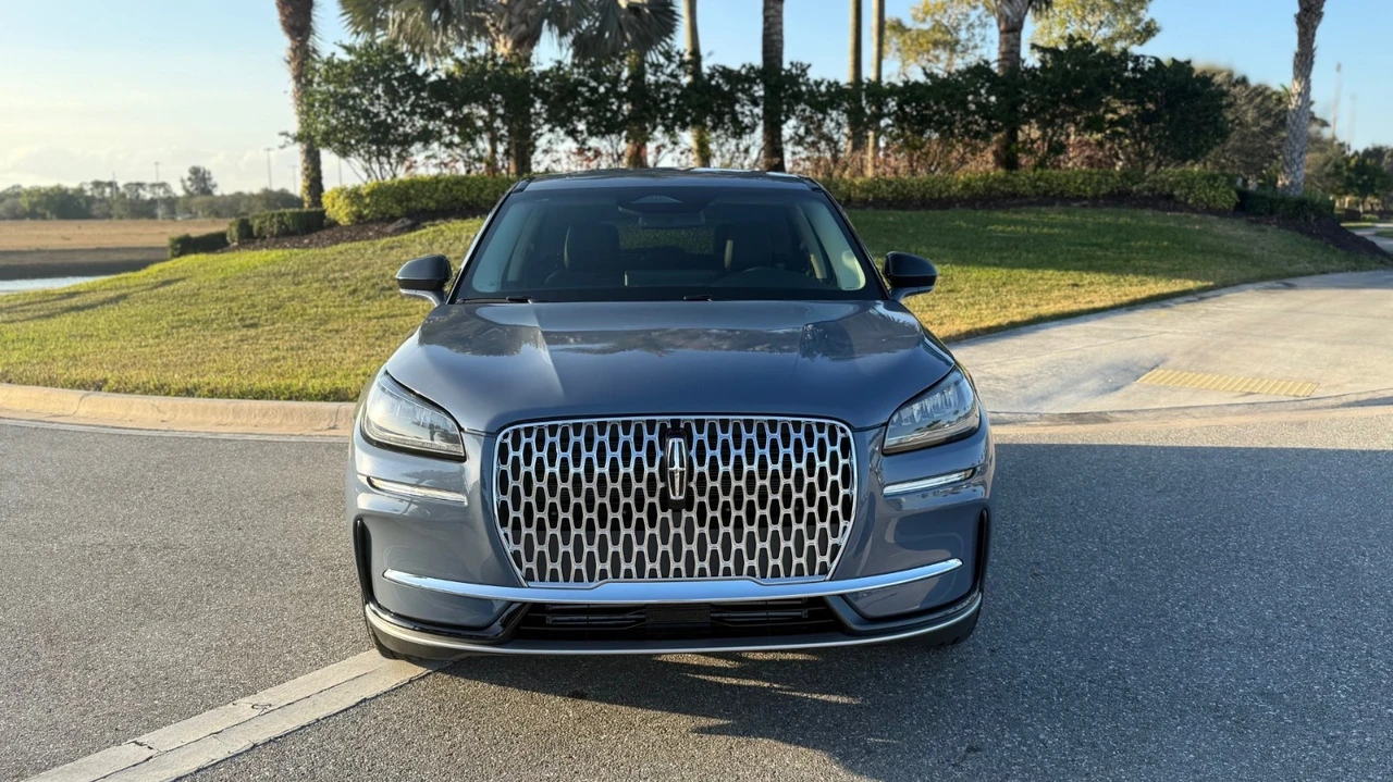 2024 Lincoln Corsair - Image 3 of 20