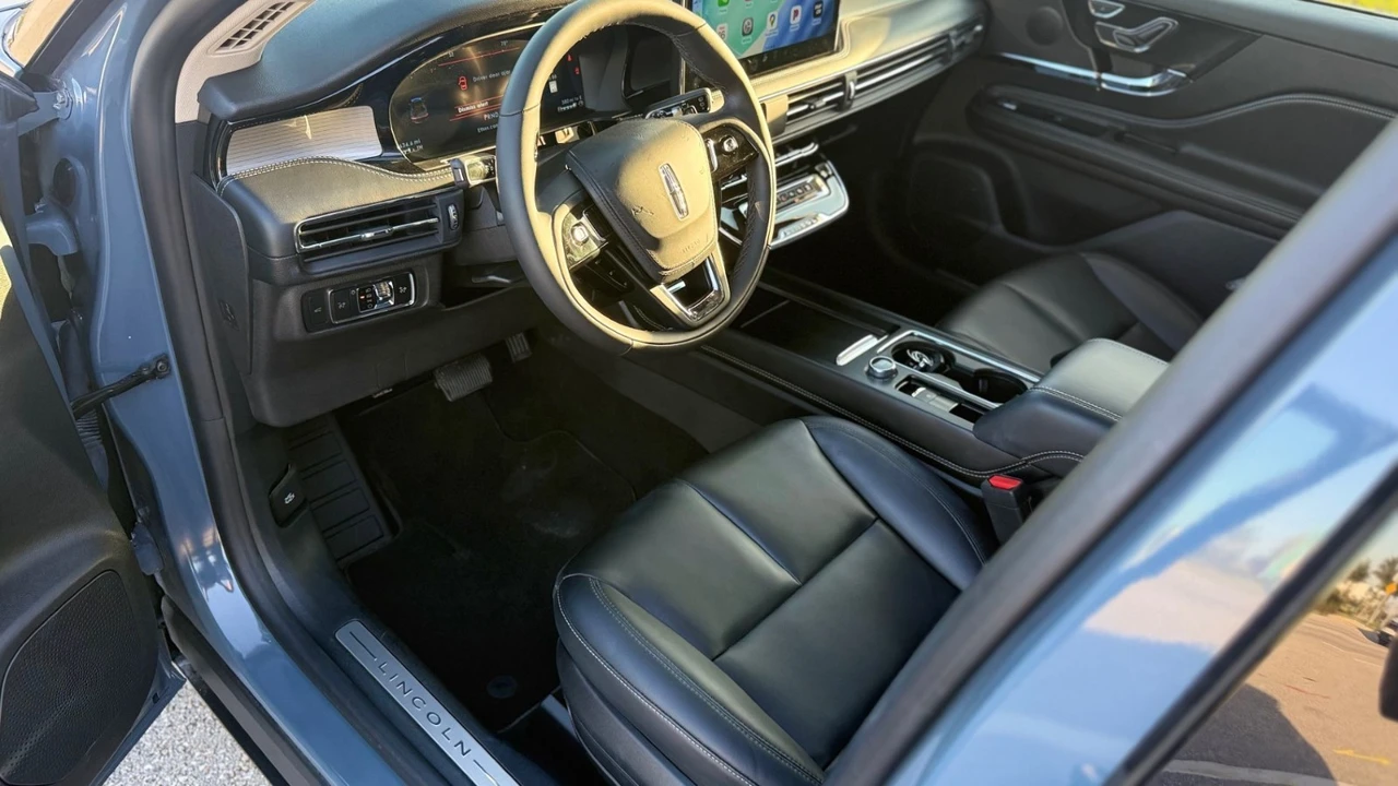 2024 Lincoln Corsair - Image 12 of 20