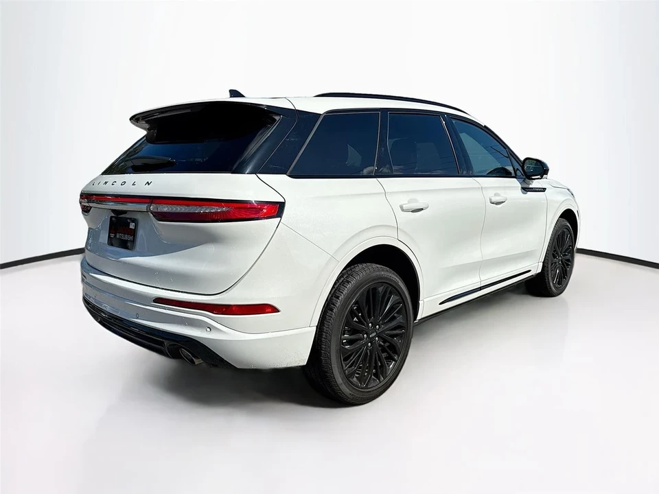 2024 Lincoln Corsair - Image 12 of 14