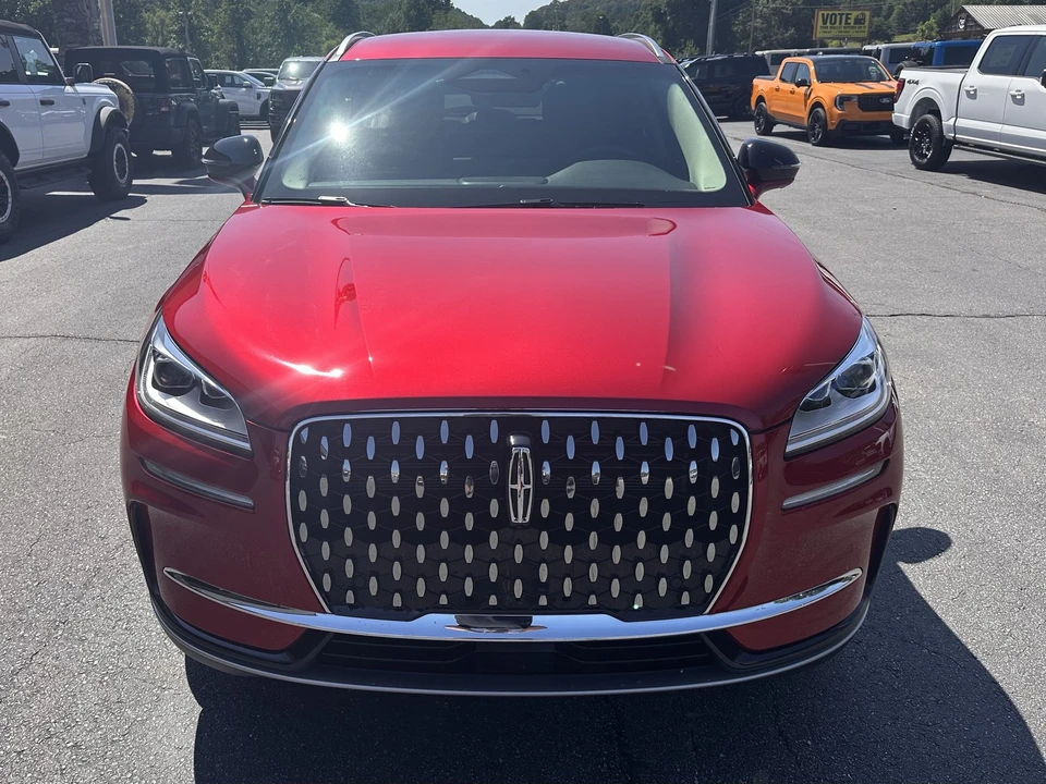2024 Lincoln Corsair - Image 3 of 31