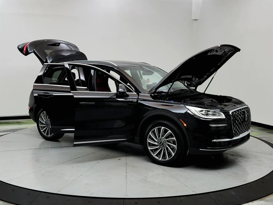 2024 Lincoln Corsair - Image 10 of 12