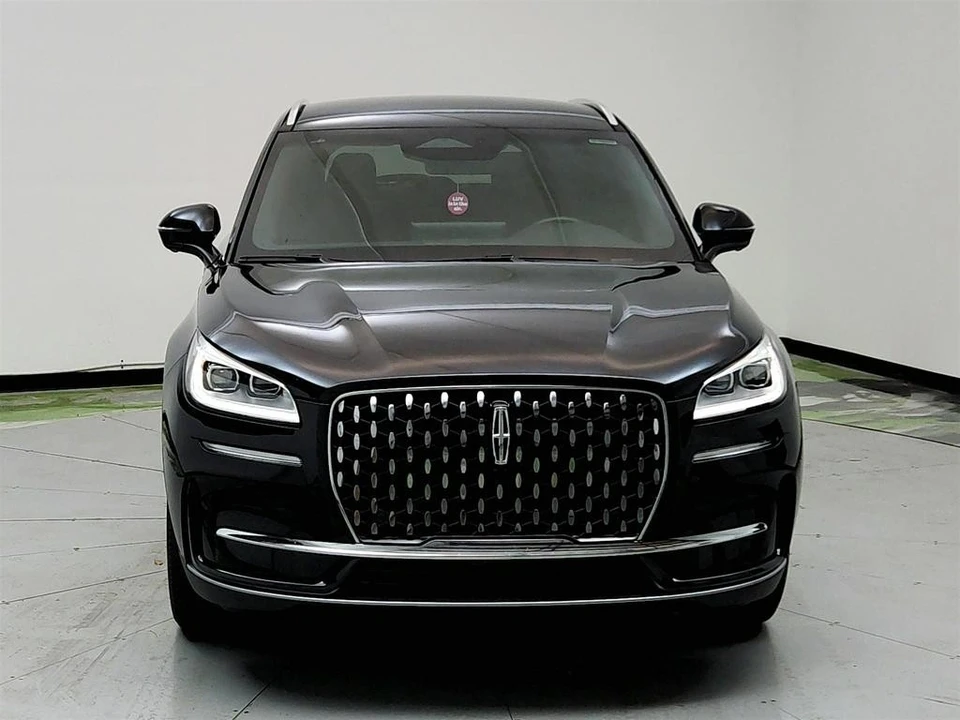 2024 Lincoln Corsair - Image 2 of 12