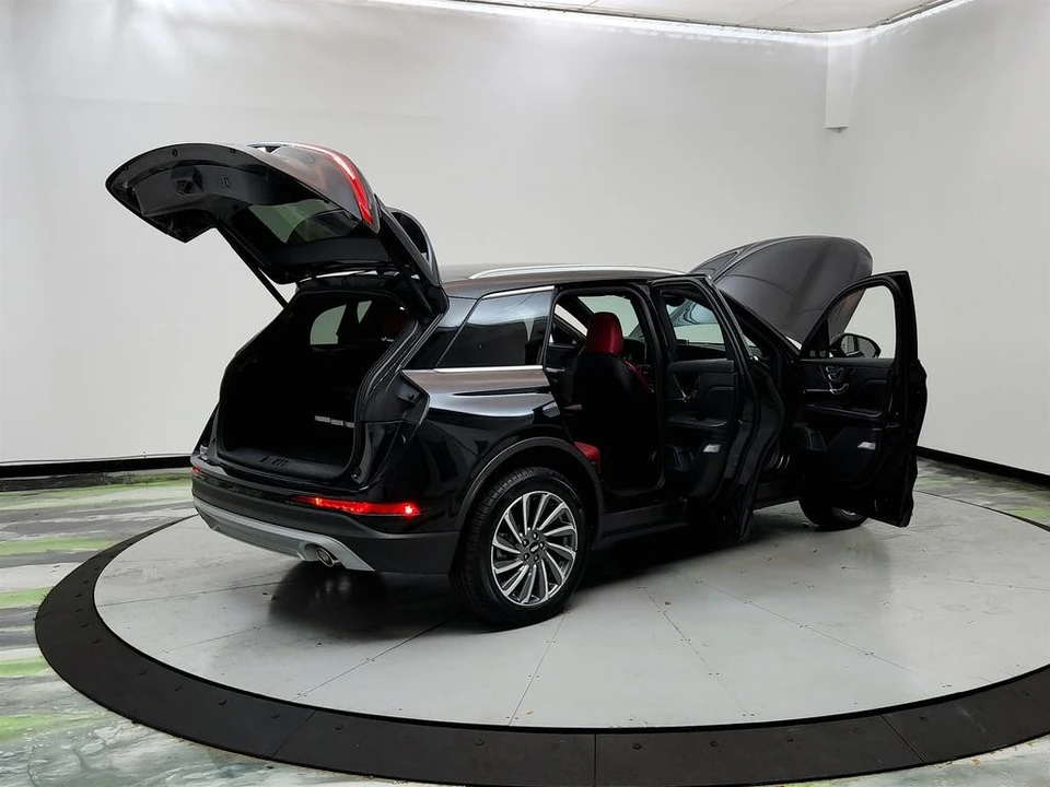 2024 Lincoln Corsair - Image 11 of 21