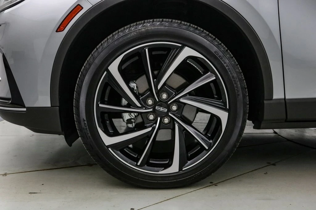 2024 Lincoln Corsair - Image 11 of 21
