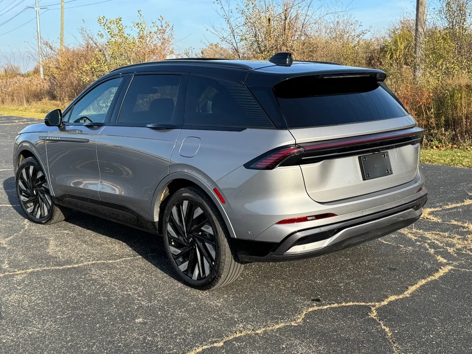 2024 Lincoln Nautilus - Image 6 of 21