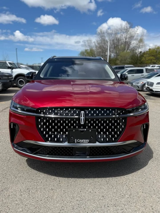2024 Lincoln Nautilus - Image 3 of 17