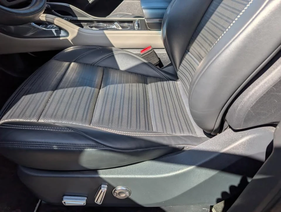 2024 Lincoln Nautilus - Image 8 of 10