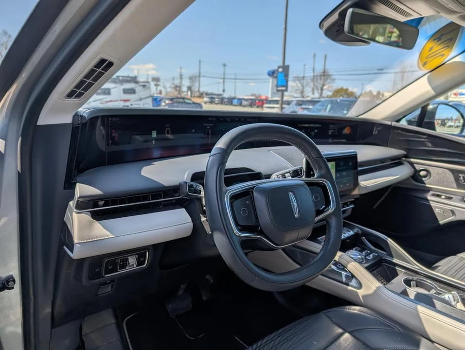 2024 Lincoln Nautilus - Image 6 of 10