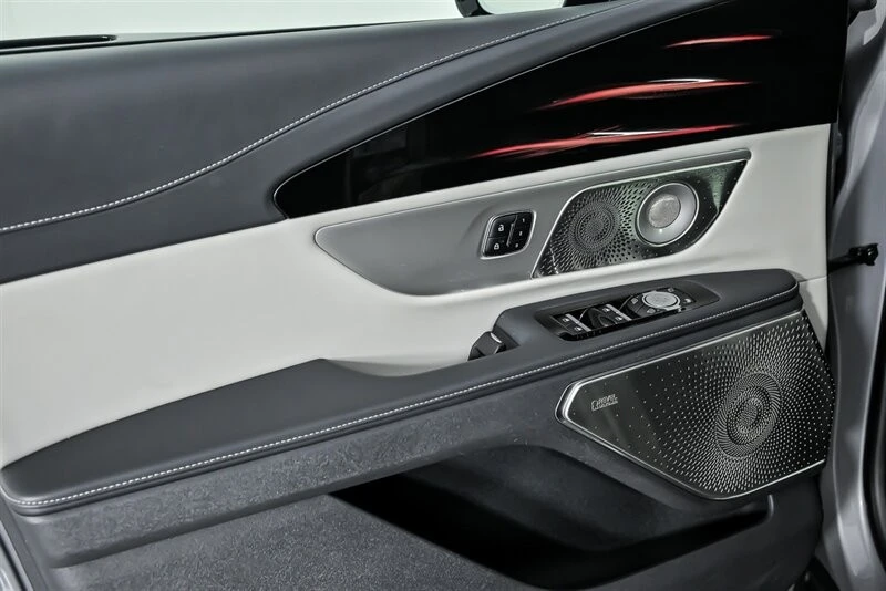 2024 Lincoln Nautilus - Image 18 of 21