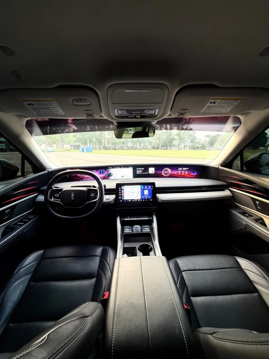 2024 Lincoln Nautilus - Image 14 of 17