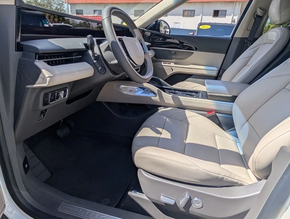 2024 Lincoln Nautilus - Image 11 of 21