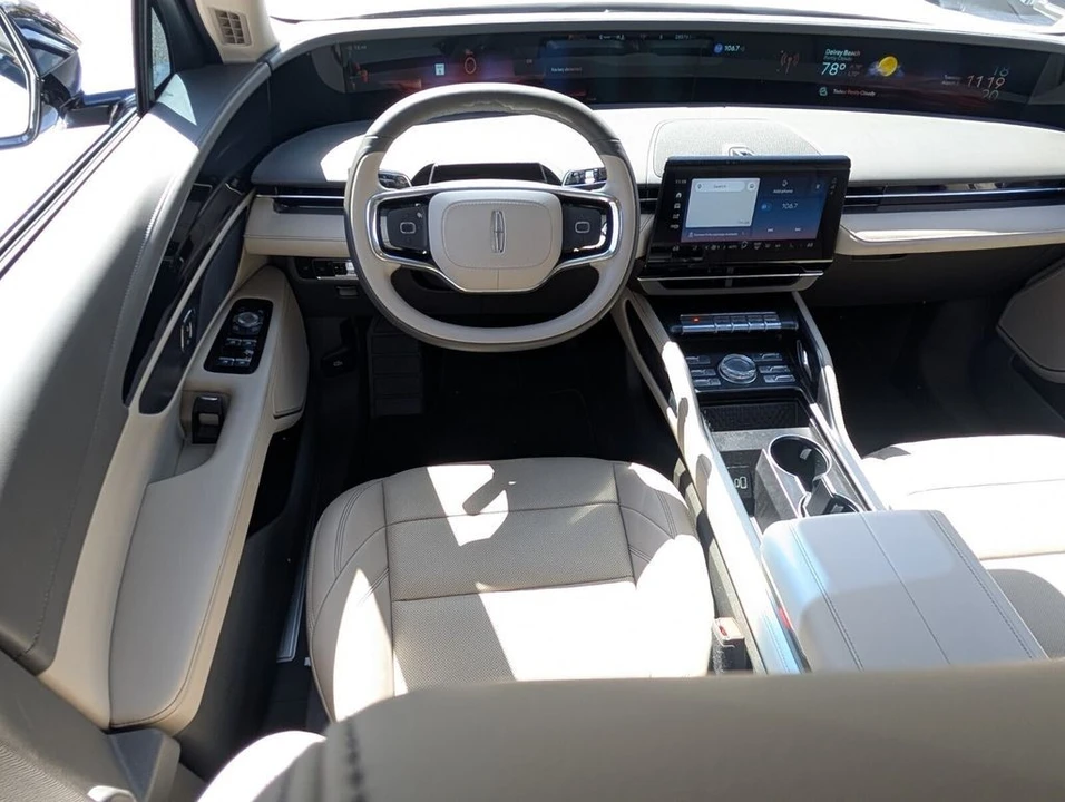 2024 Lincoln Nautilus - Image 13 of 21