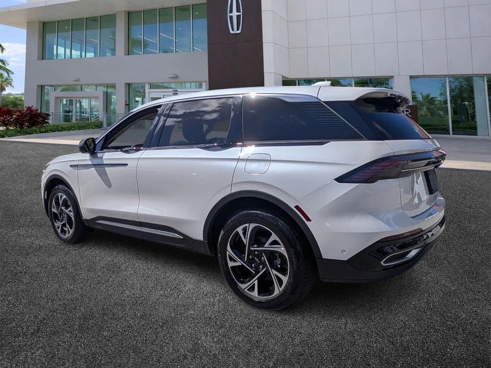 2024 Lincoln Nautilus - Image 5 of 21