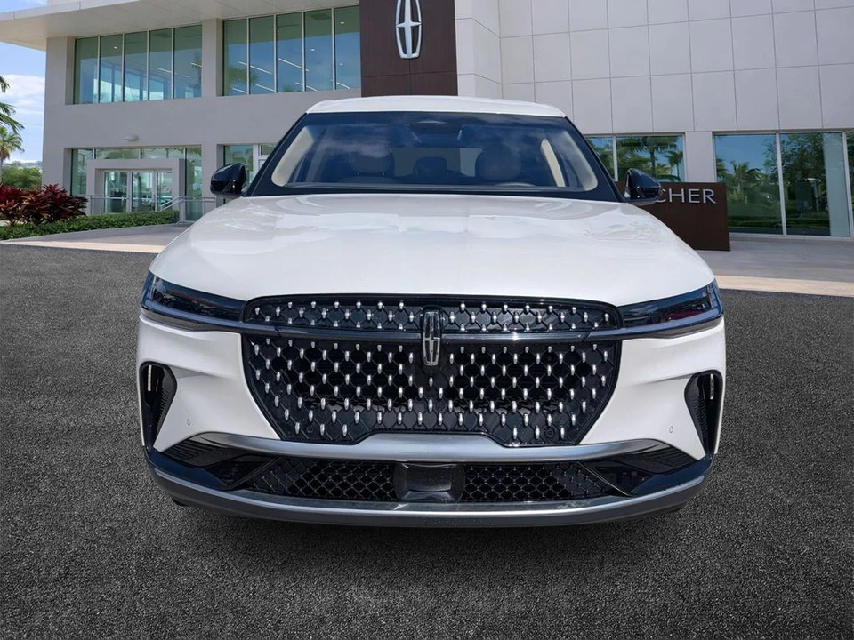 2024 Lincoln Nautilus - Image 2 of 21