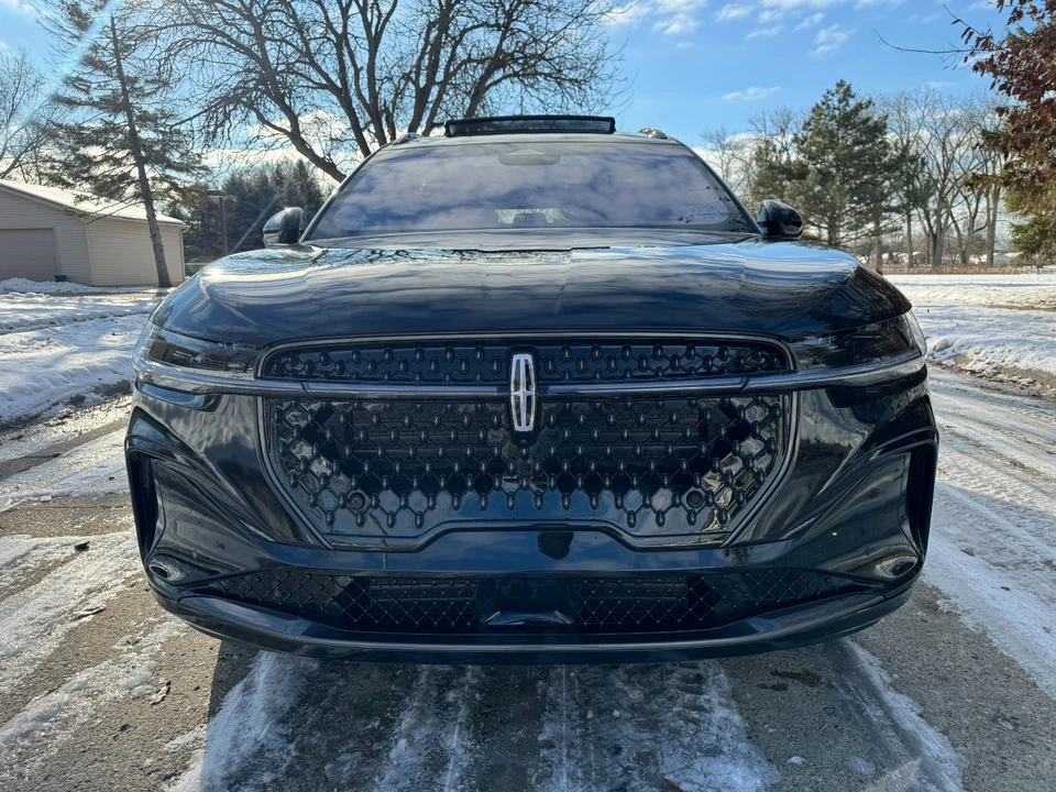 2024 Lincoln Nautilus - Image 9 of 21