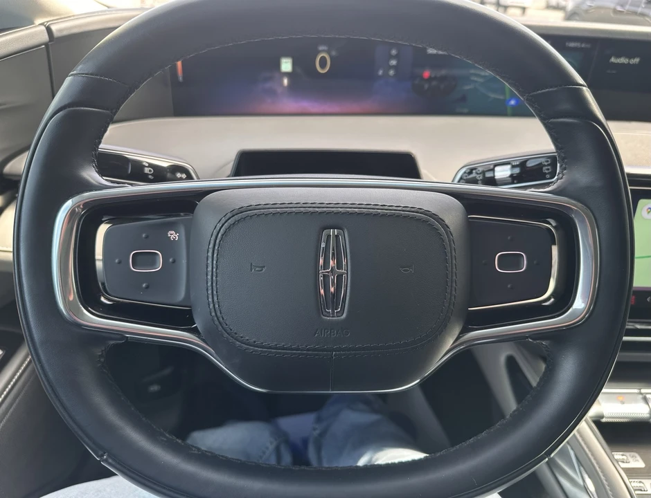 2024 Lincoln Nautilus - Image 20 of 31