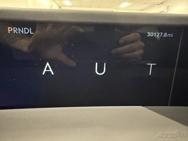 2024 Lincoln Nautilus - Image 20 of 21