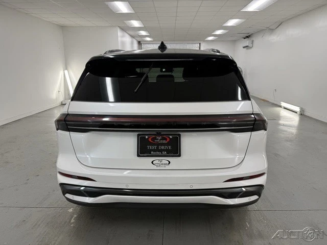 2024 Lincoln Nautilus - Image 6 of 12