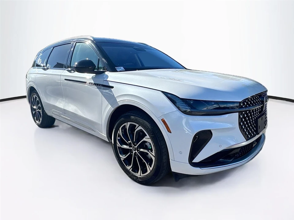 2024 Lincoln Nautilus - Image 2 of 21
