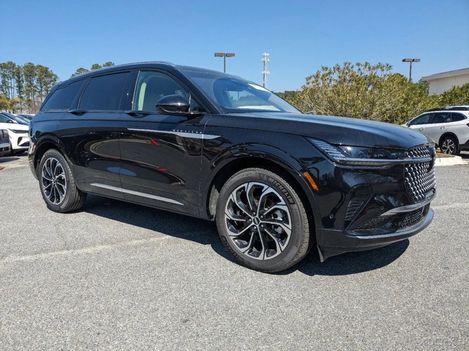 2024 Lincoln Nautilus - Image 2 of 21