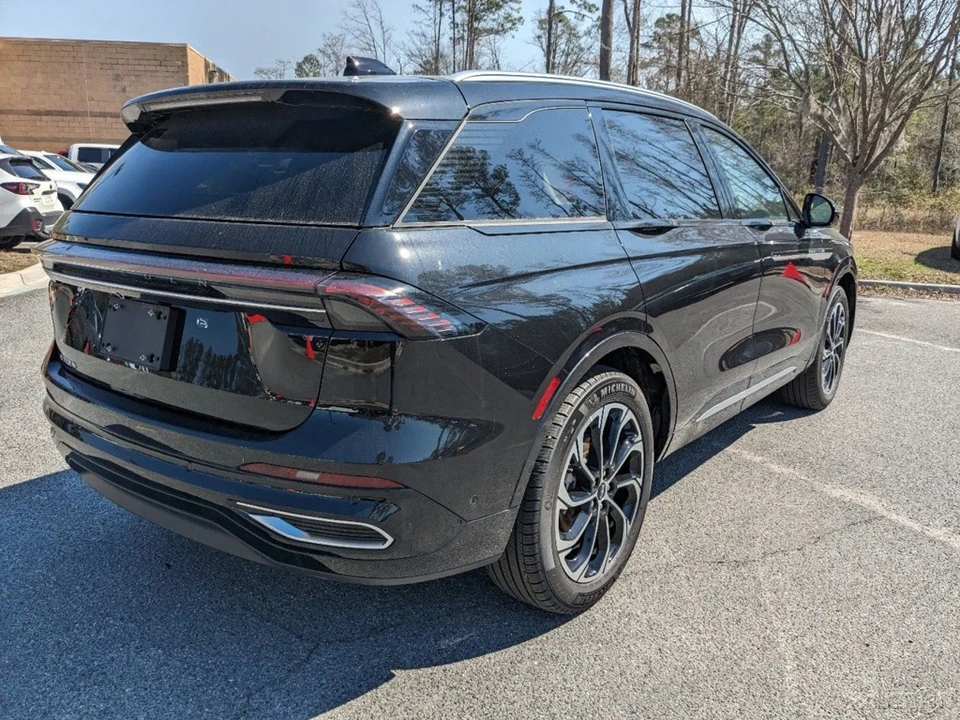 2024 Lincoln Nautilus - Image 4 of 21