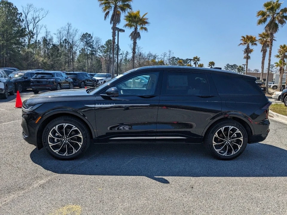 2024 Lincoln Nautilus - Image 7 of 21