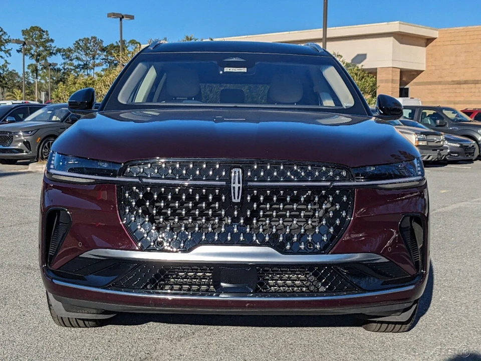 2024 Lincoln Nautilus - Image 9 of 21