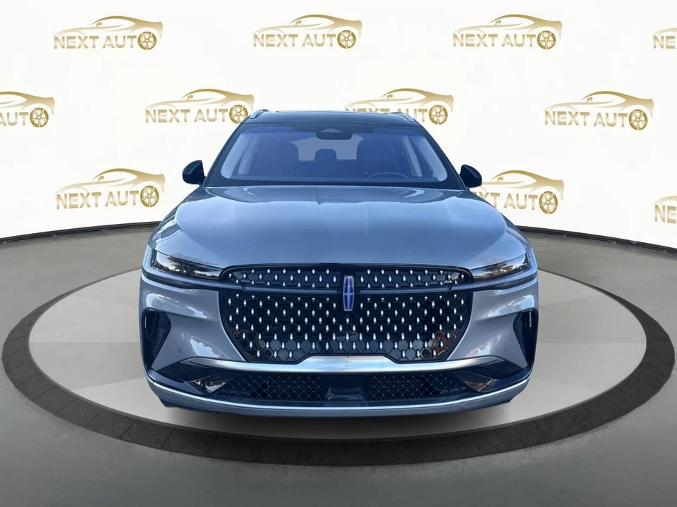 2024 Lincoln Nautilus - Image 8 of 21