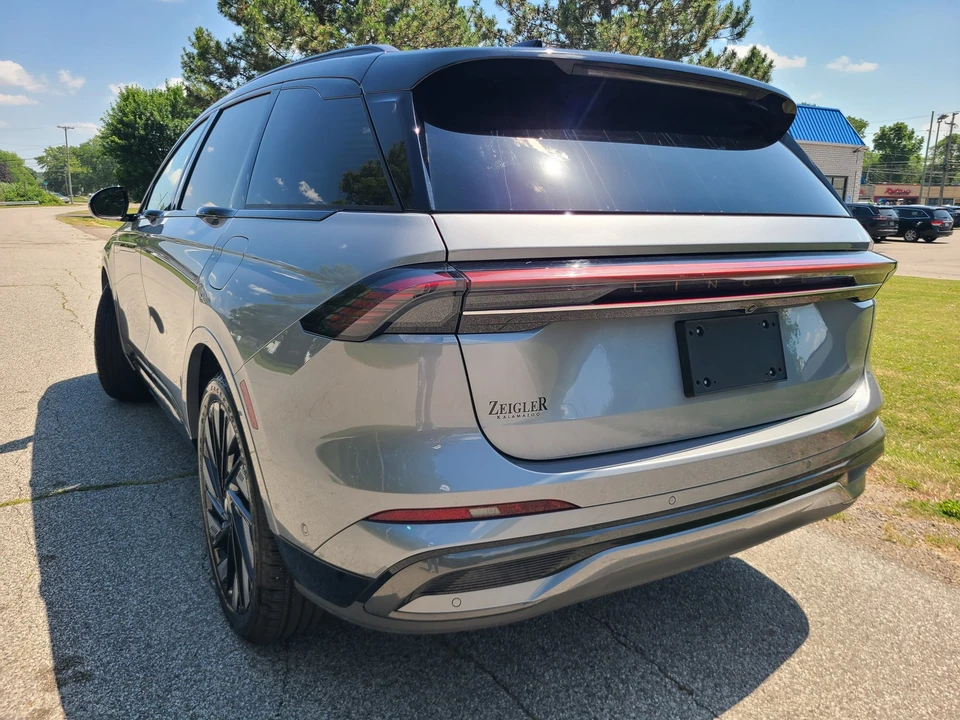 2024 Lincoln Nautilus - Image 3 of 28