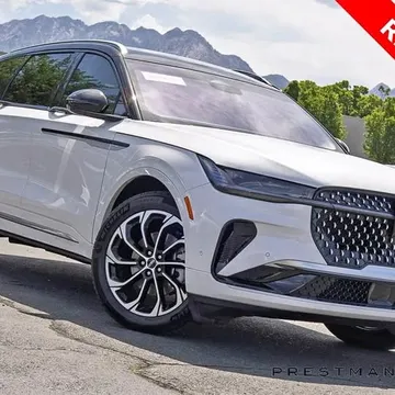 2024 Lincoln Nautilus Reserve