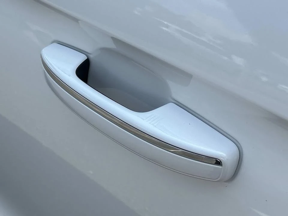 2024 Lincoln Navigator 4th Gen - Image 15 of 20