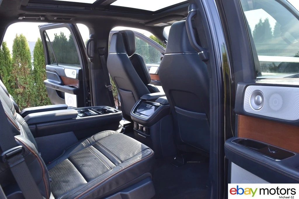 2024 Lincoln Navigator 4th Gen - Image 18 of 21