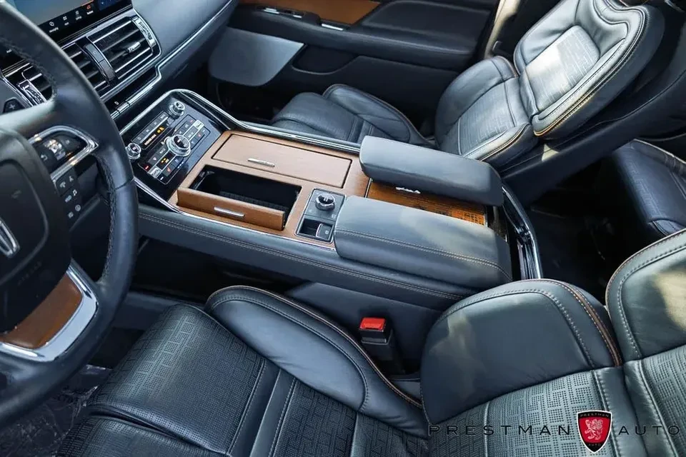 2024 Lincoln Navigator 4th Gen - Image 15 of 20