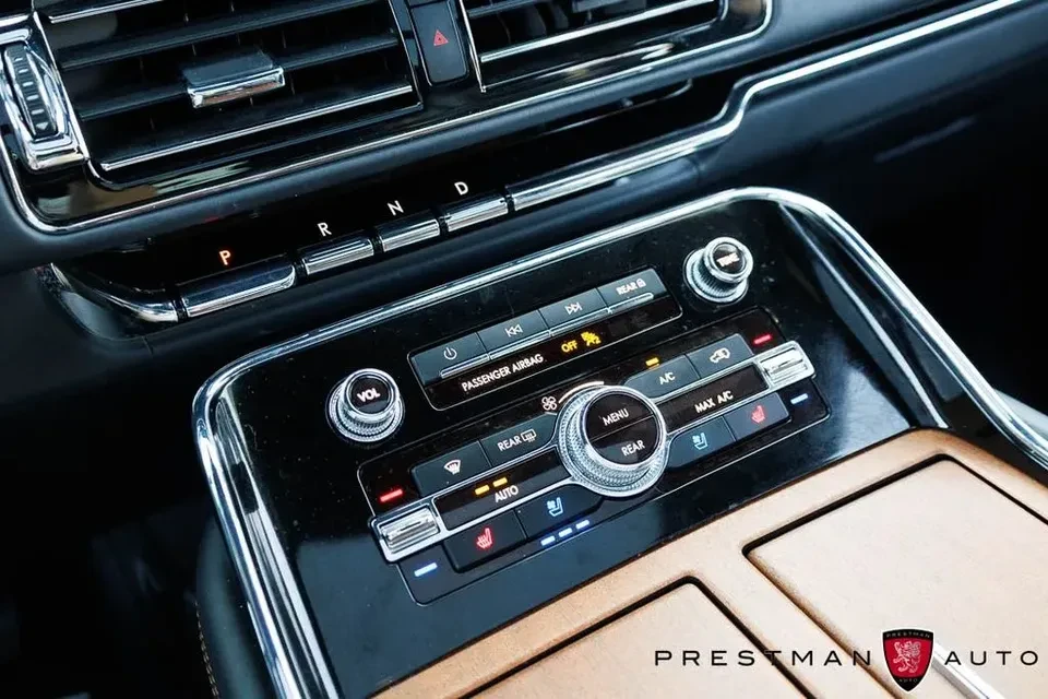 2024 Lincoln Navigator 4th Gen - Image 14 of 20
