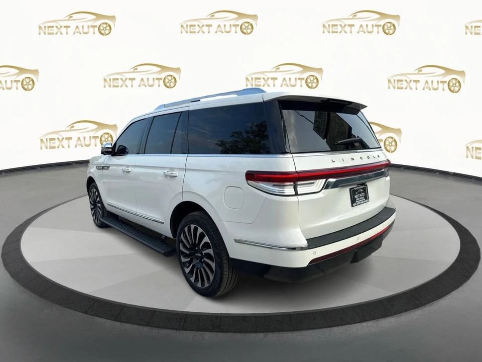 2024 Lincoln Navigator 4th Gen - Image 3 of 21